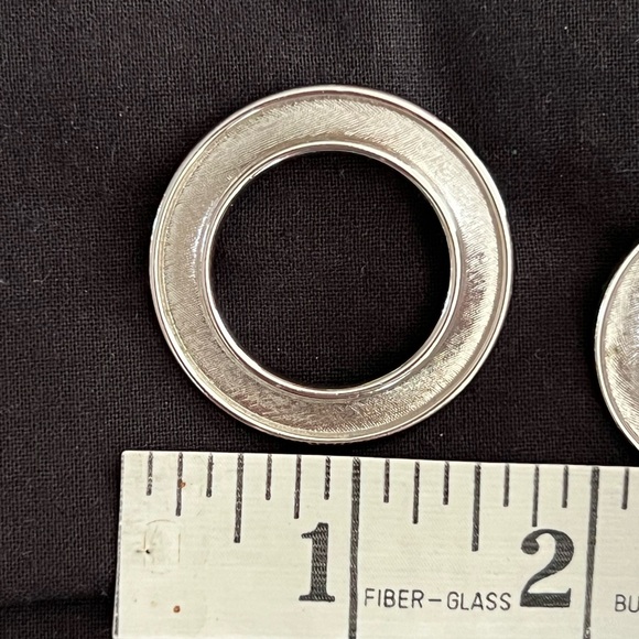 Two Crown Trifari Brooches - Picture 9 of 13